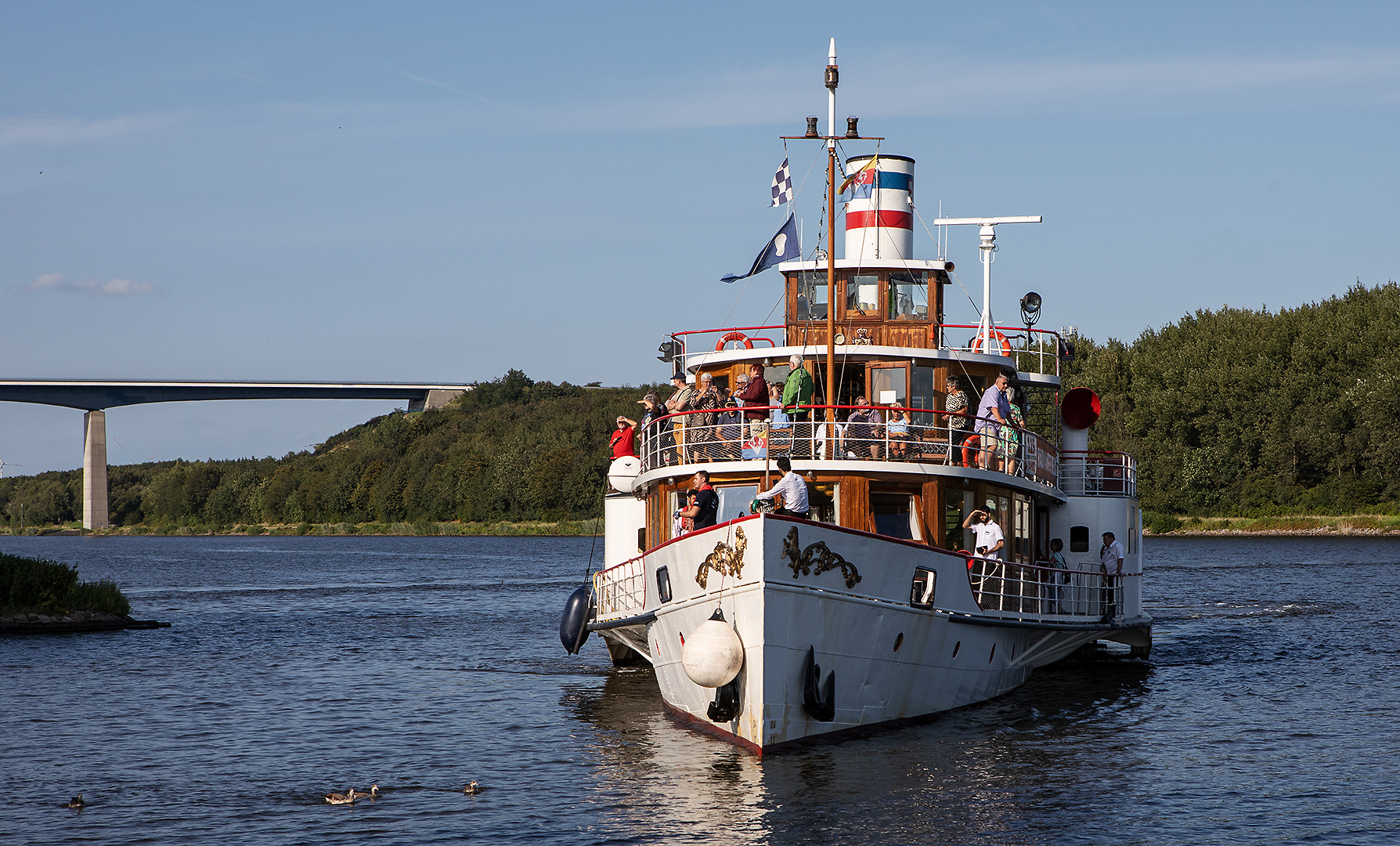 Am Nordostseekanal 