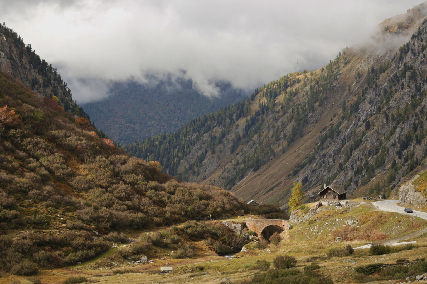 Am Nufenenpass (2015_10_07_EOS 6D_9266_ji)