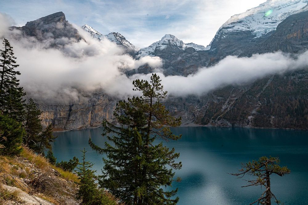 Am Oeschinensee im Spätherbst