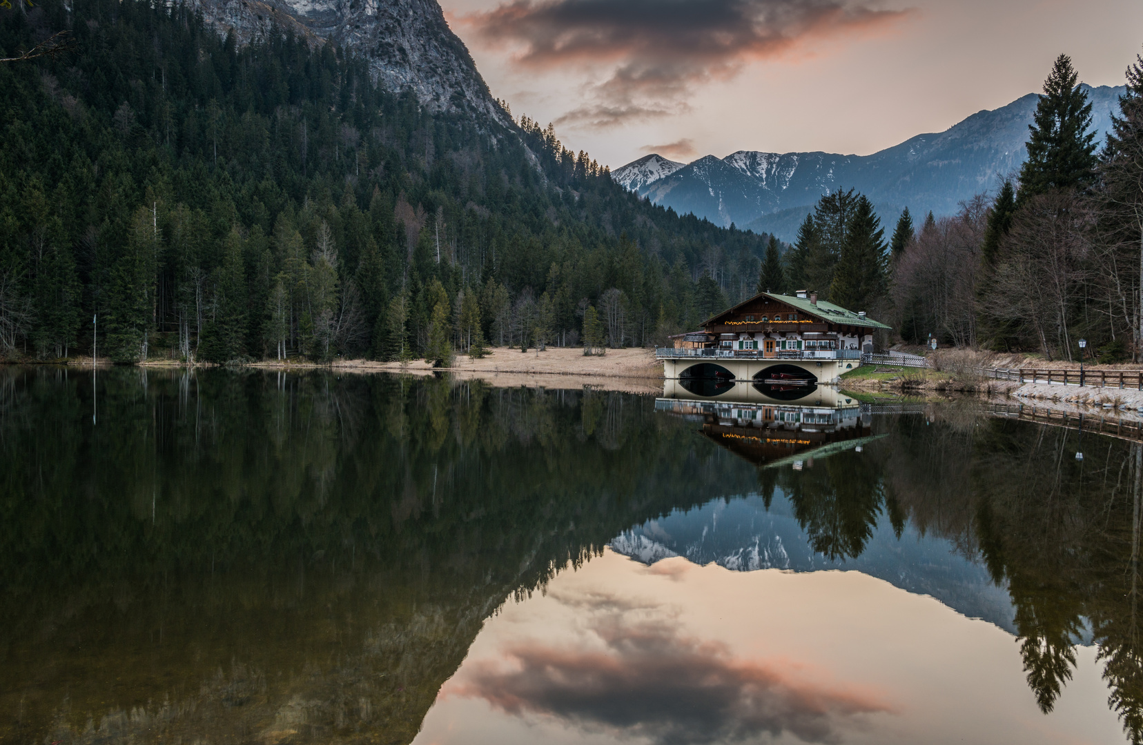 Am Pflegersee