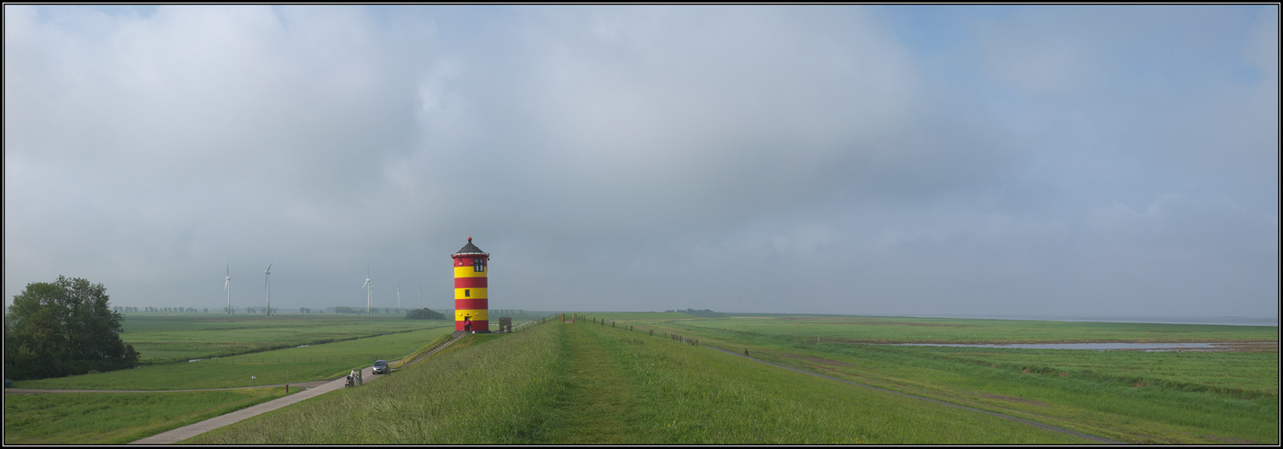 Am Pilsumer Leuchtturm