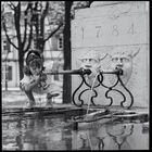 Am Pisonibrunnen auf dem Basler Münsterplatz