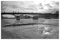 am Pont des Arts in Paris