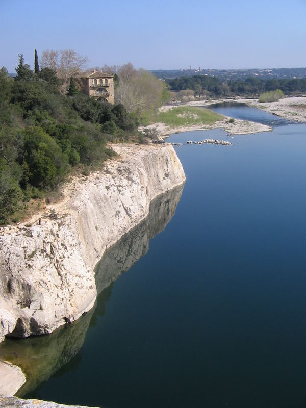 Am Pont du Gard (frankreich)