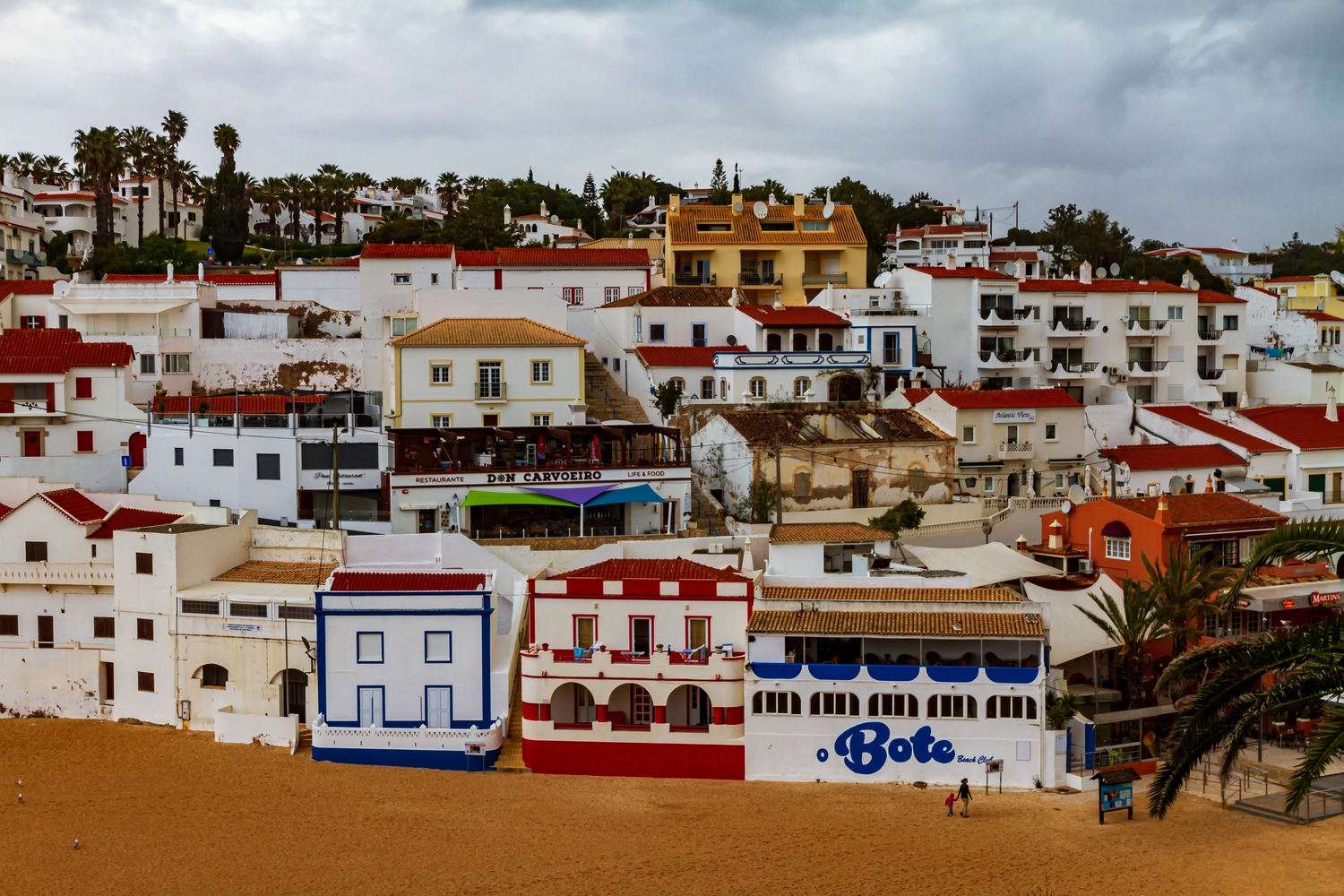 Am Praia de Carvoeiro