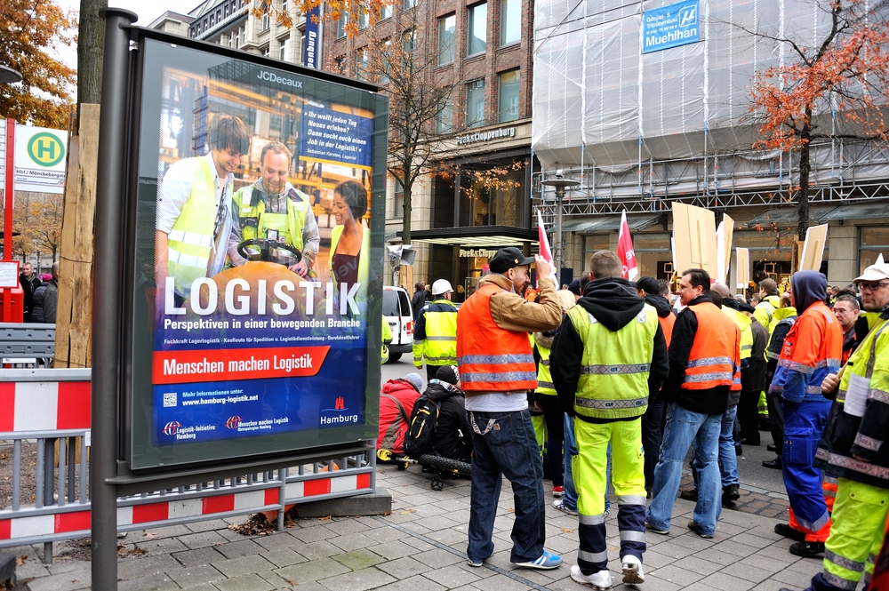 Am Rande der Demo beobachet