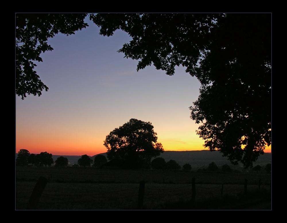 ...am Rande der kleinen Stadt : Abendfrieden...