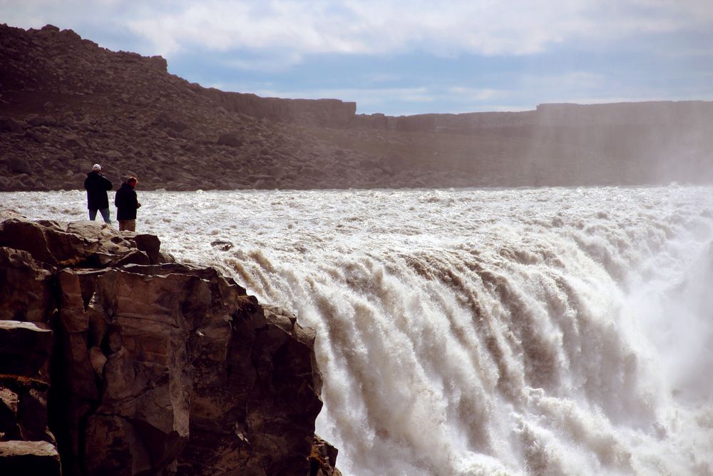 Am Rande des Dettifoss