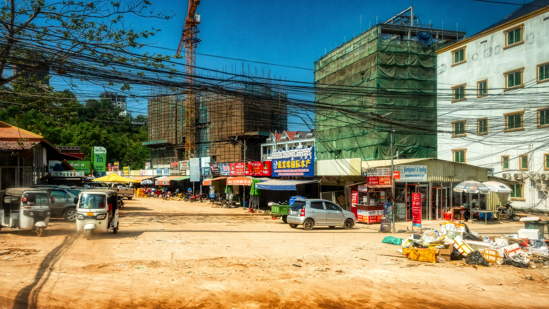 Am Rande des Marktes von Sihanoukville, Kambodscha (III)