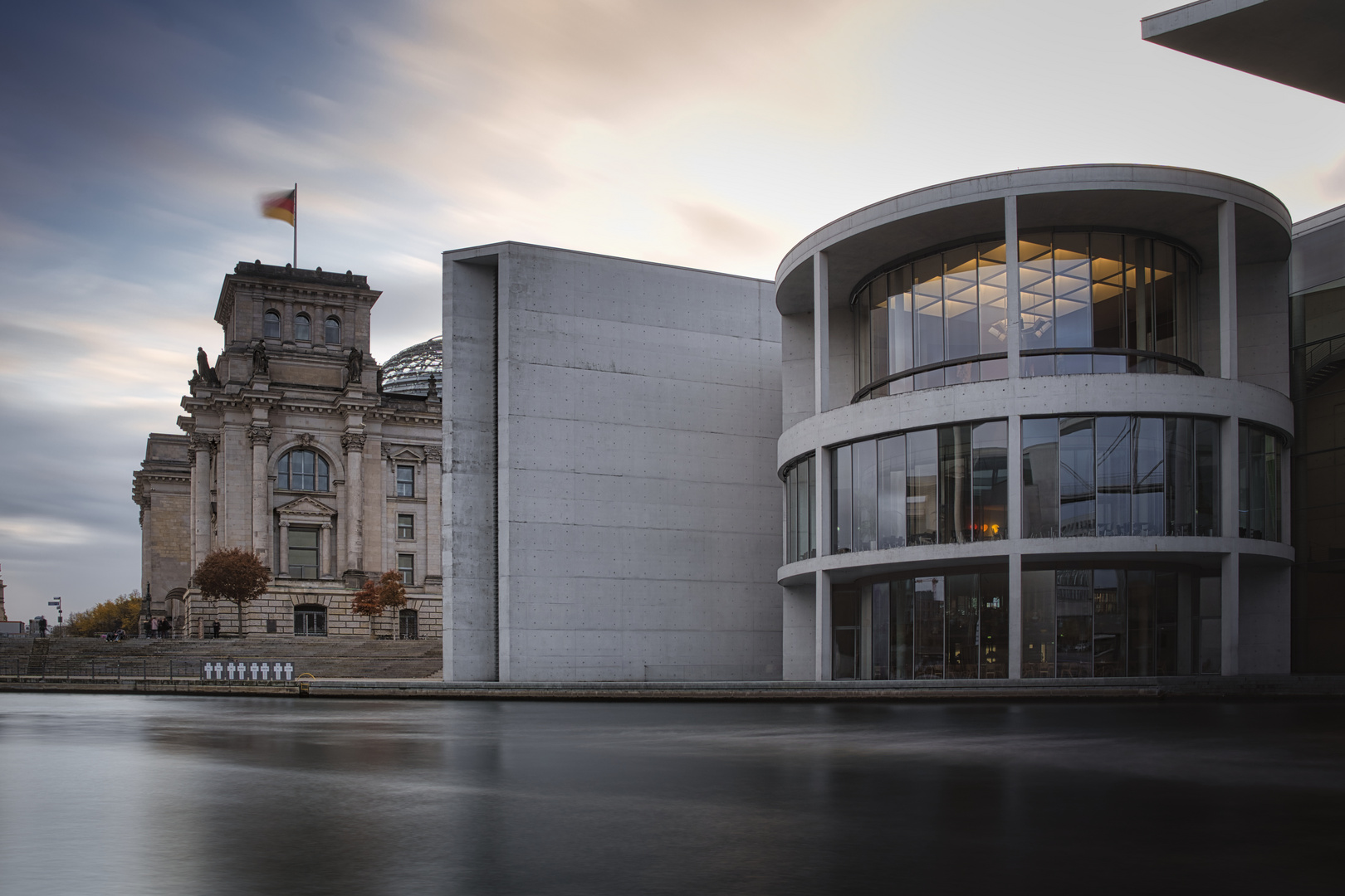 Am Reichstag in Berlin