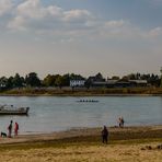 [ Am Rhein bei Köln-Zündorf ]