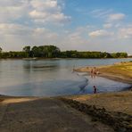 [ Am Rhein bei Köln-Zündorf 2 ]