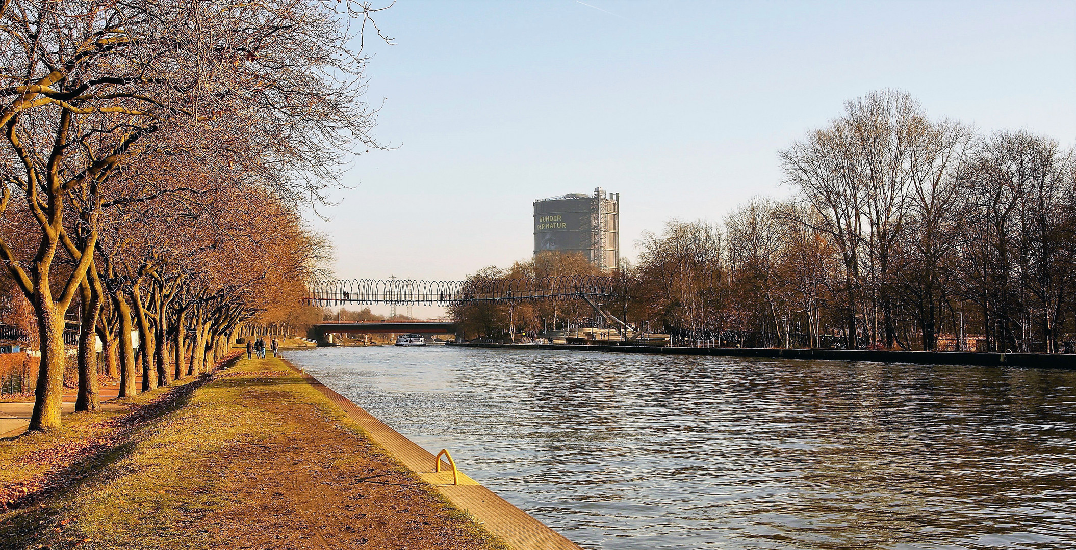 Am Rhein Herne Kanal,...