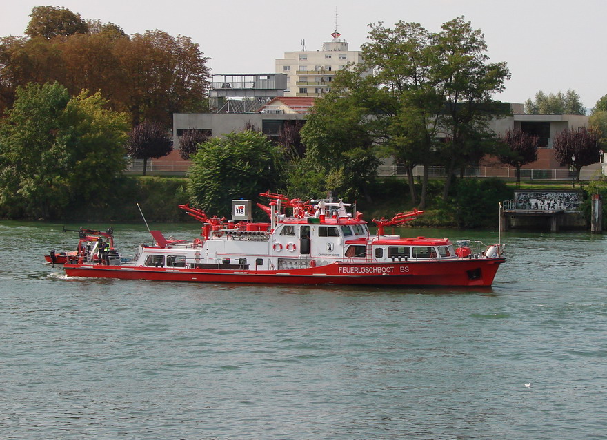 am Rheinhafen Basel