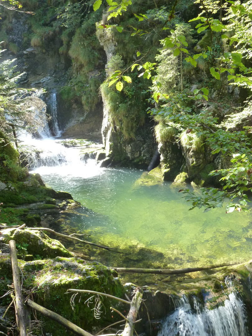 Am Rottach-Wasserfall