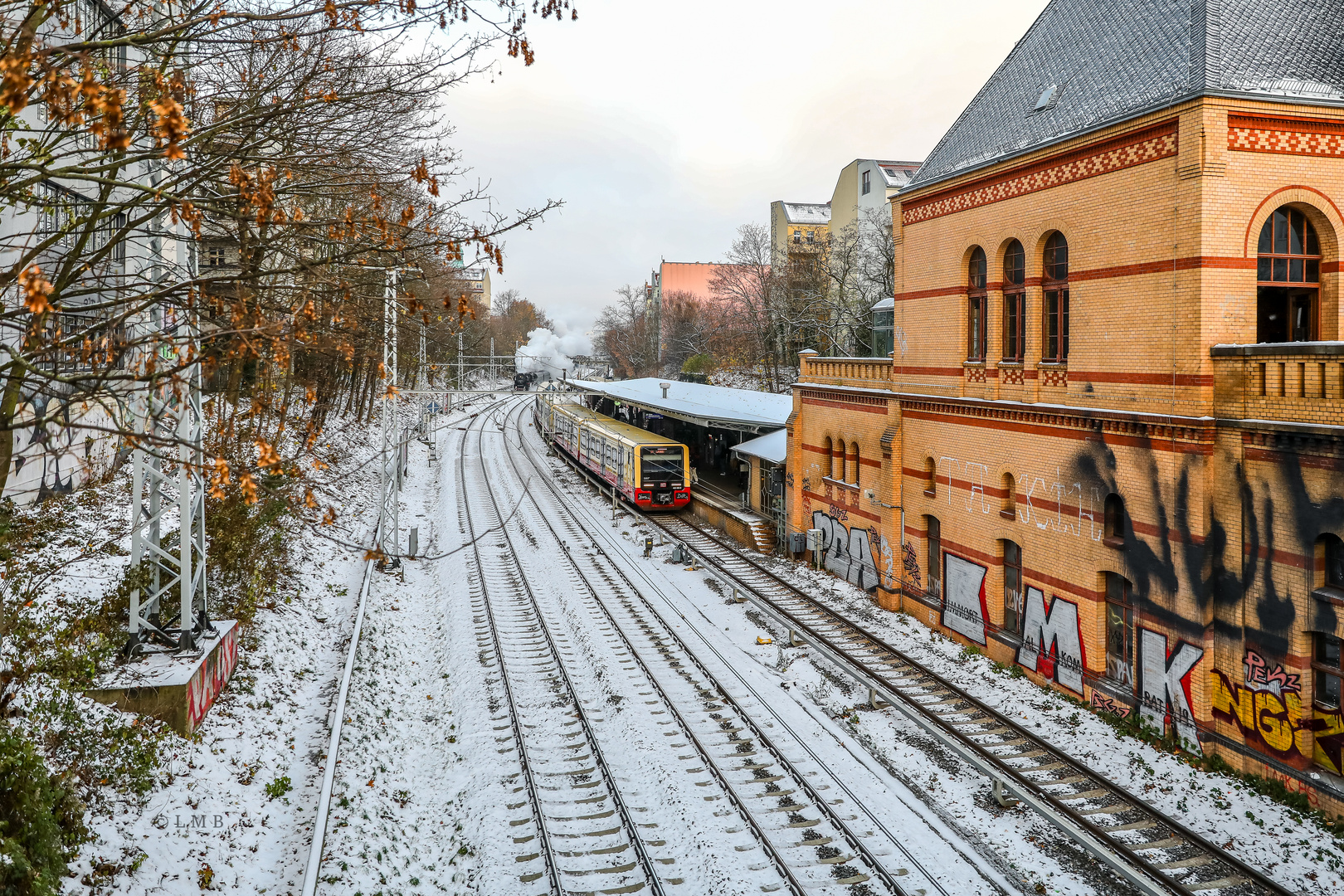 Am S-Bahnhof Prenzlauer Allee