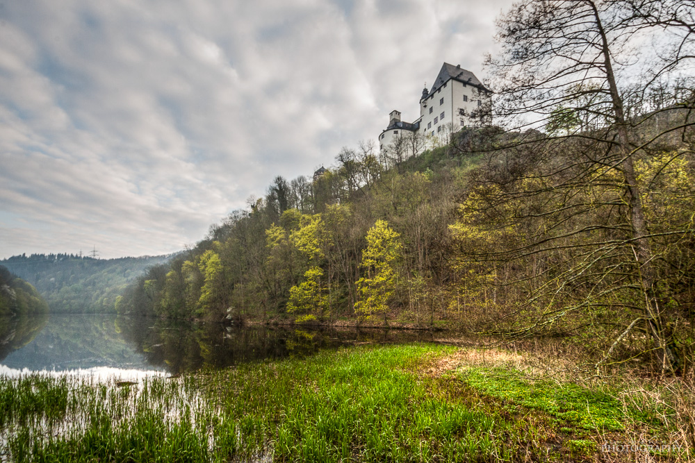 Am Saalgrund bei Schloß Burgk