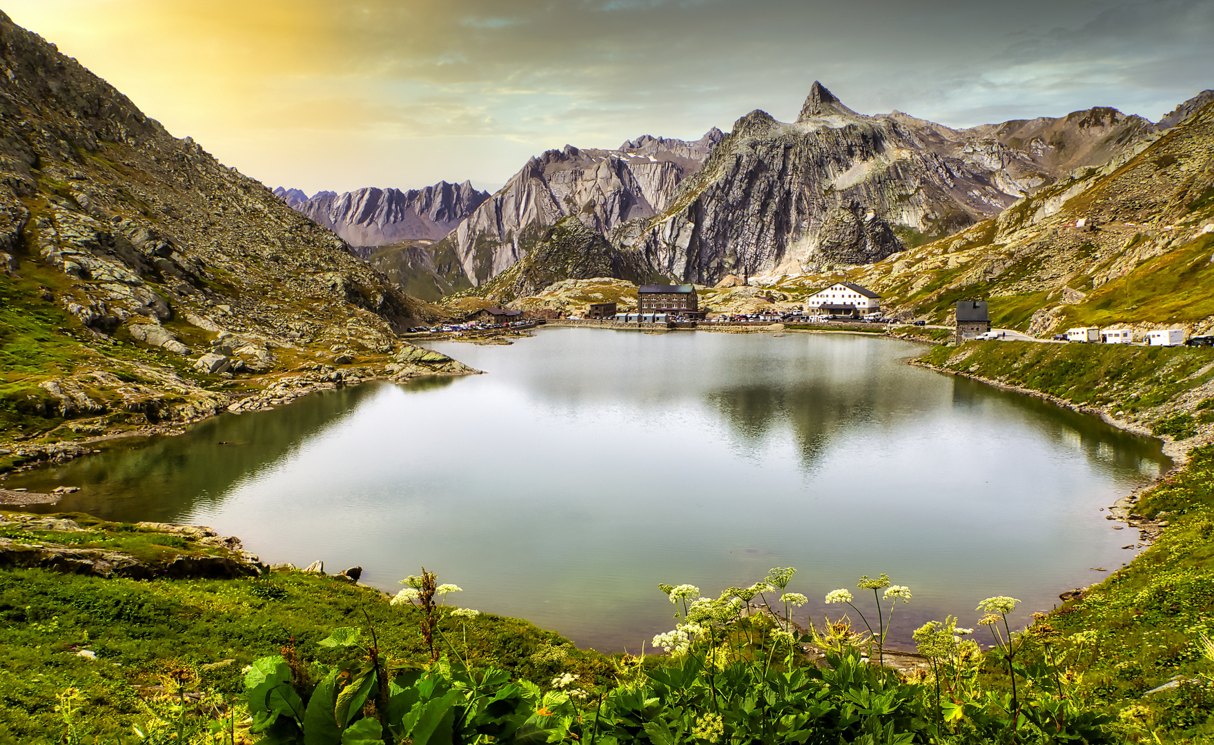 Am San Bernardino Pass / Schweiz (COM)