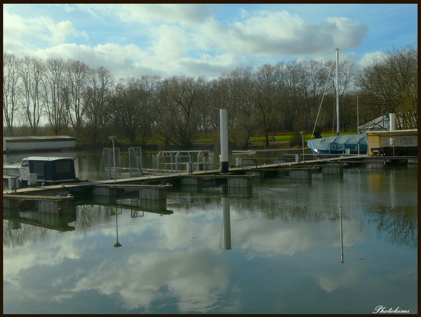 Am Schiersteiner Hafen (I)