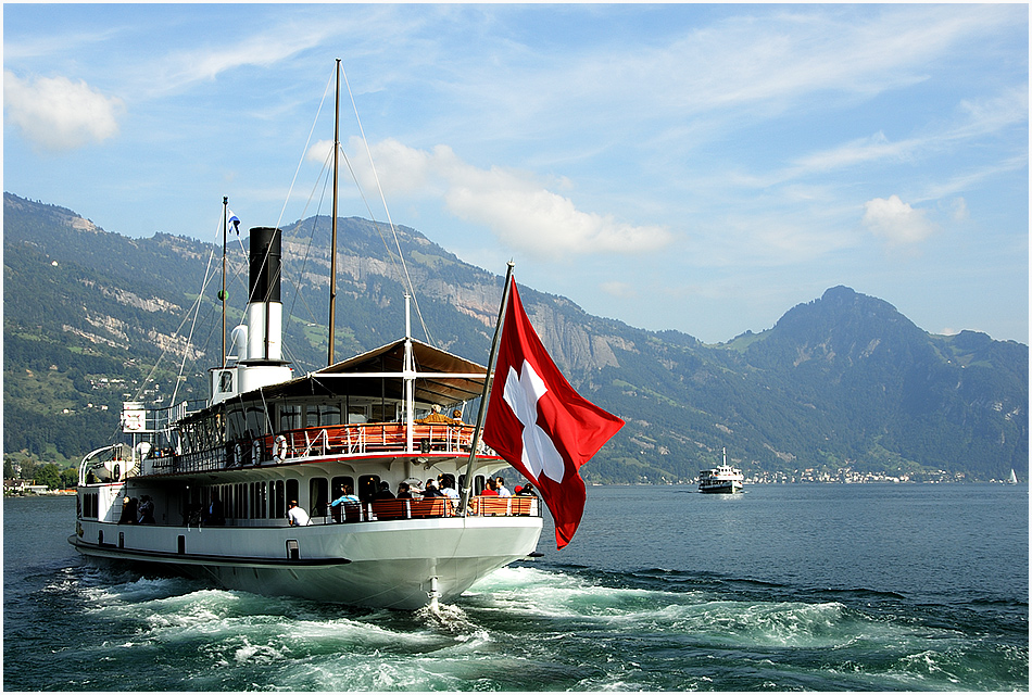 Am Schiffsanleger Hertenstein