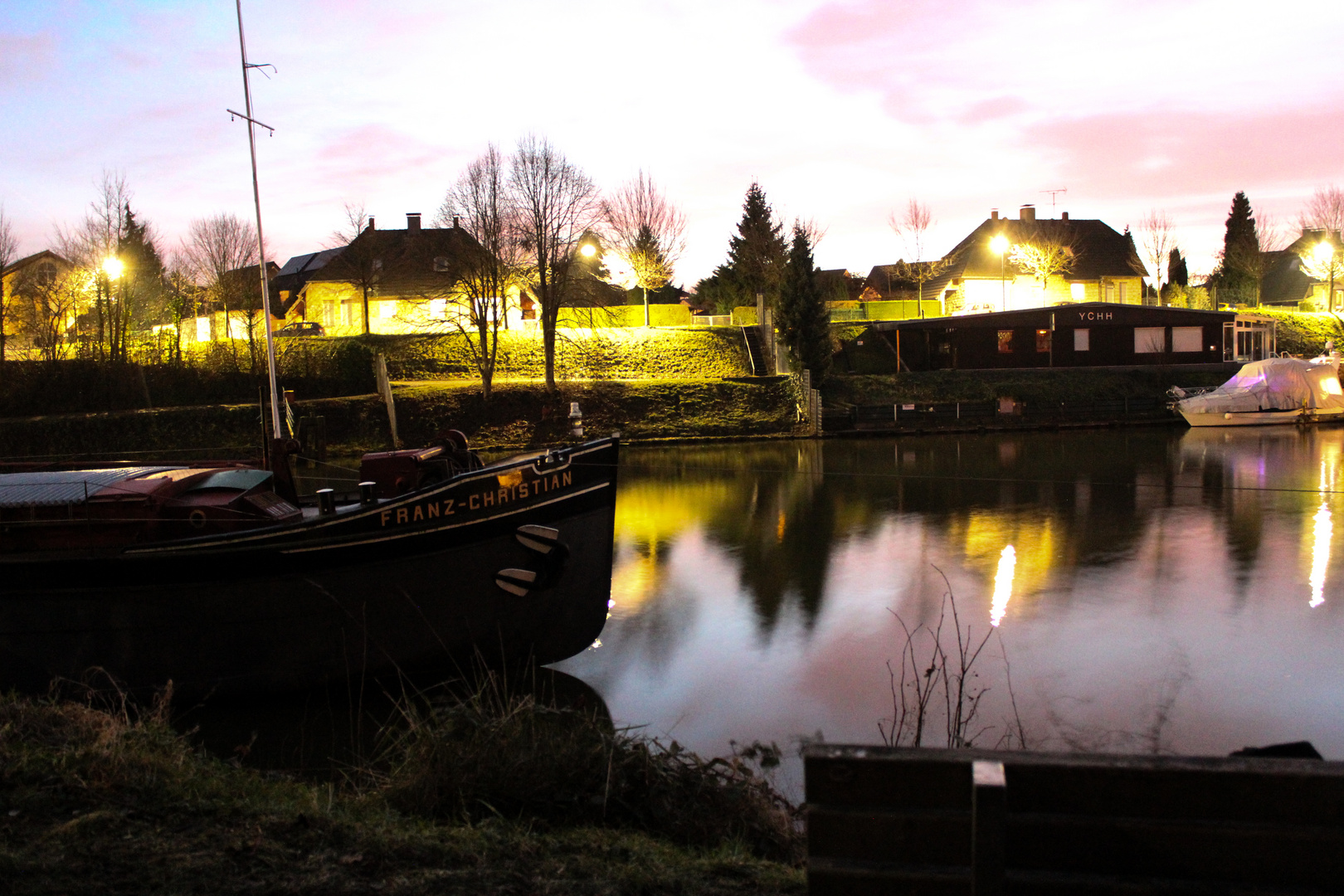 Am Schiffshebewerk bei Nacht