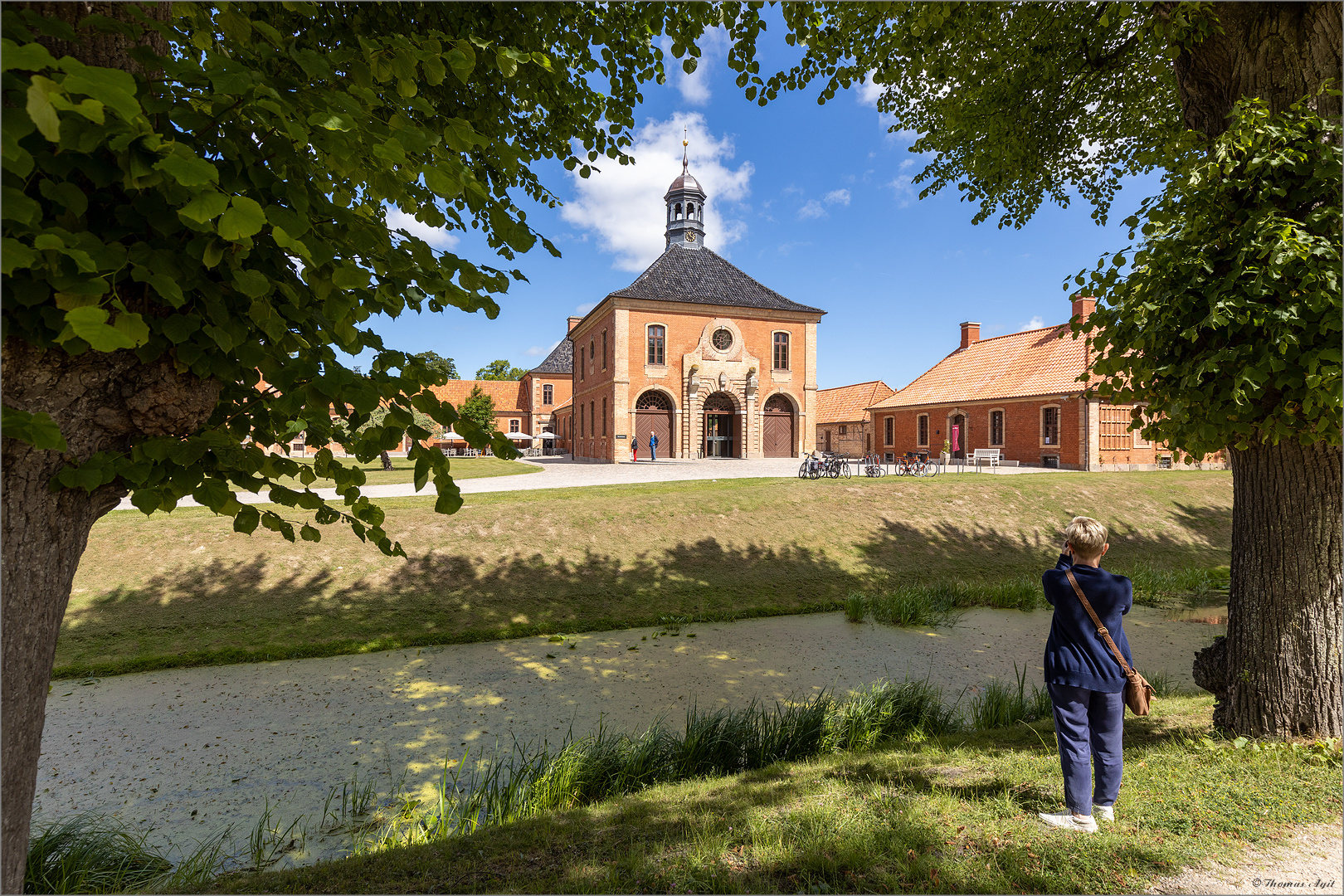 Am Schloss Bothmer