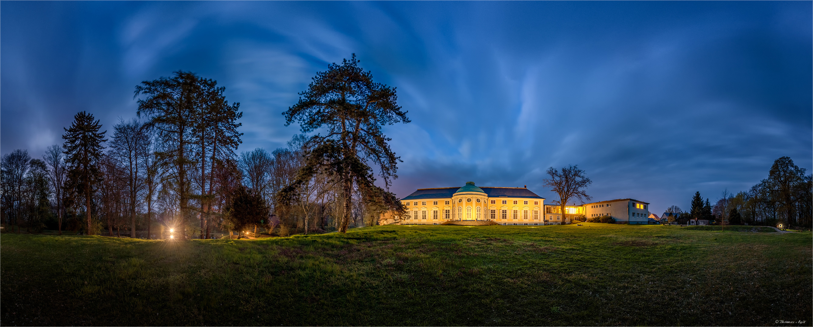 Am Schloss Peseckendorf...