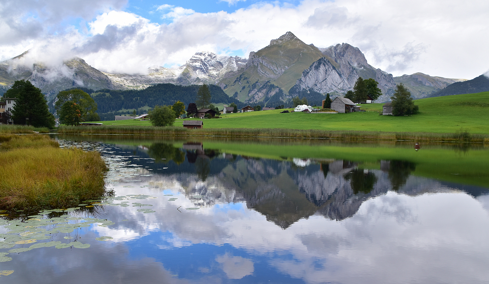 Am Schwendisee in Unterwasser Toggenburg Foto & Bild