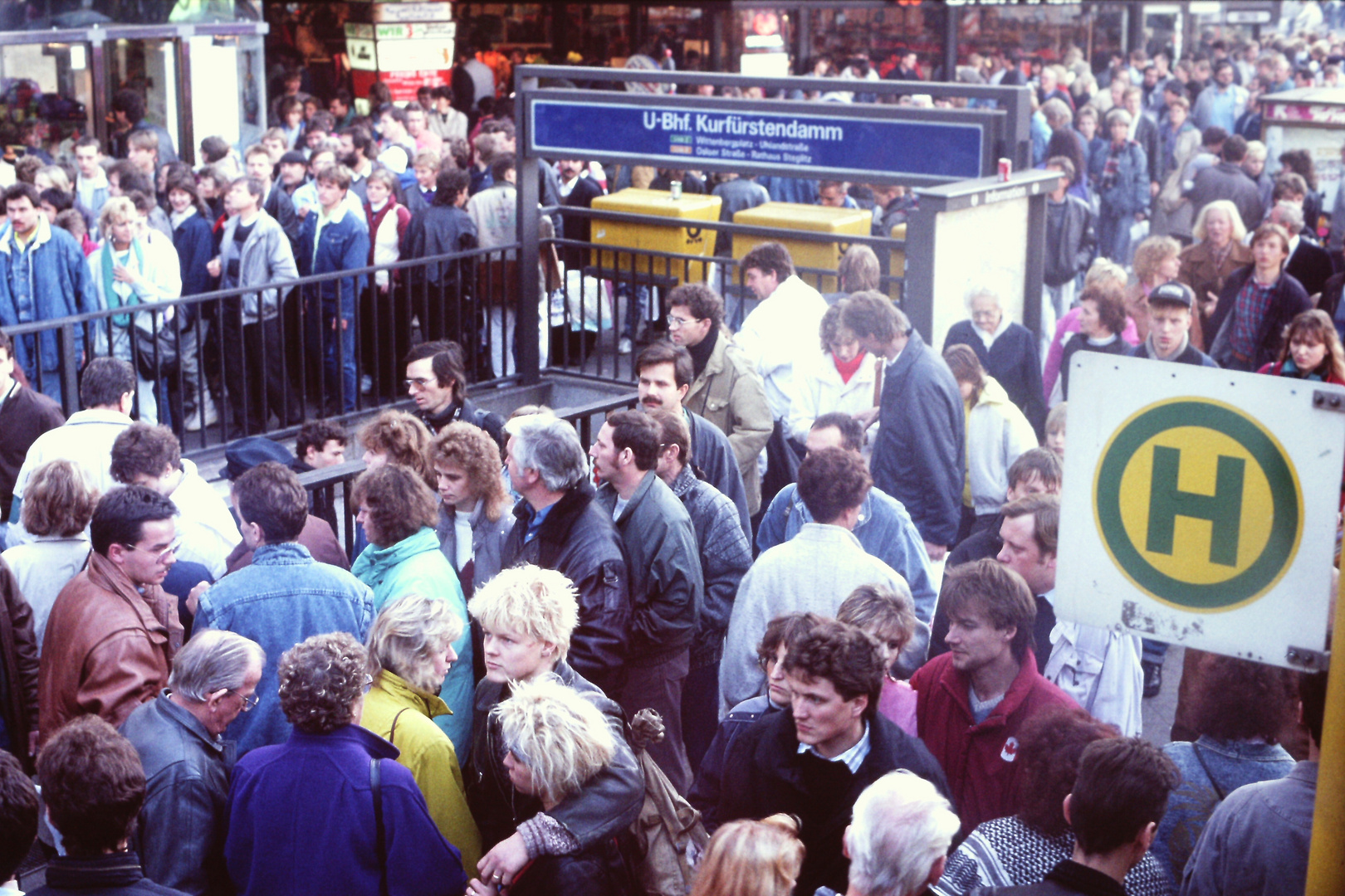 Am Sonntag nach Öffnung der Mauer 1989