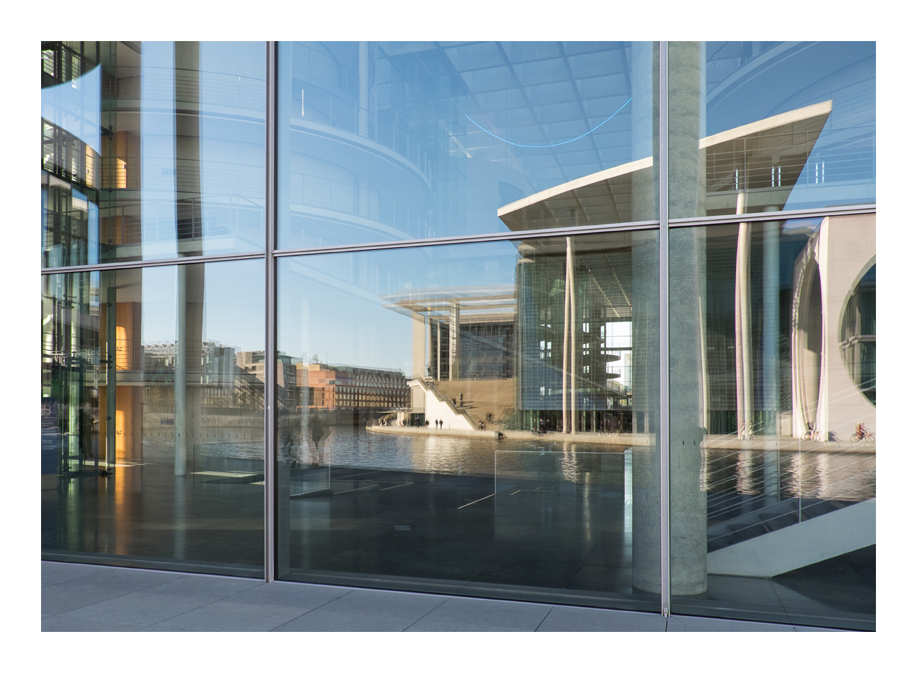 am Spreebogen Foto & Bild world, berlin, fassaden Bilder auf