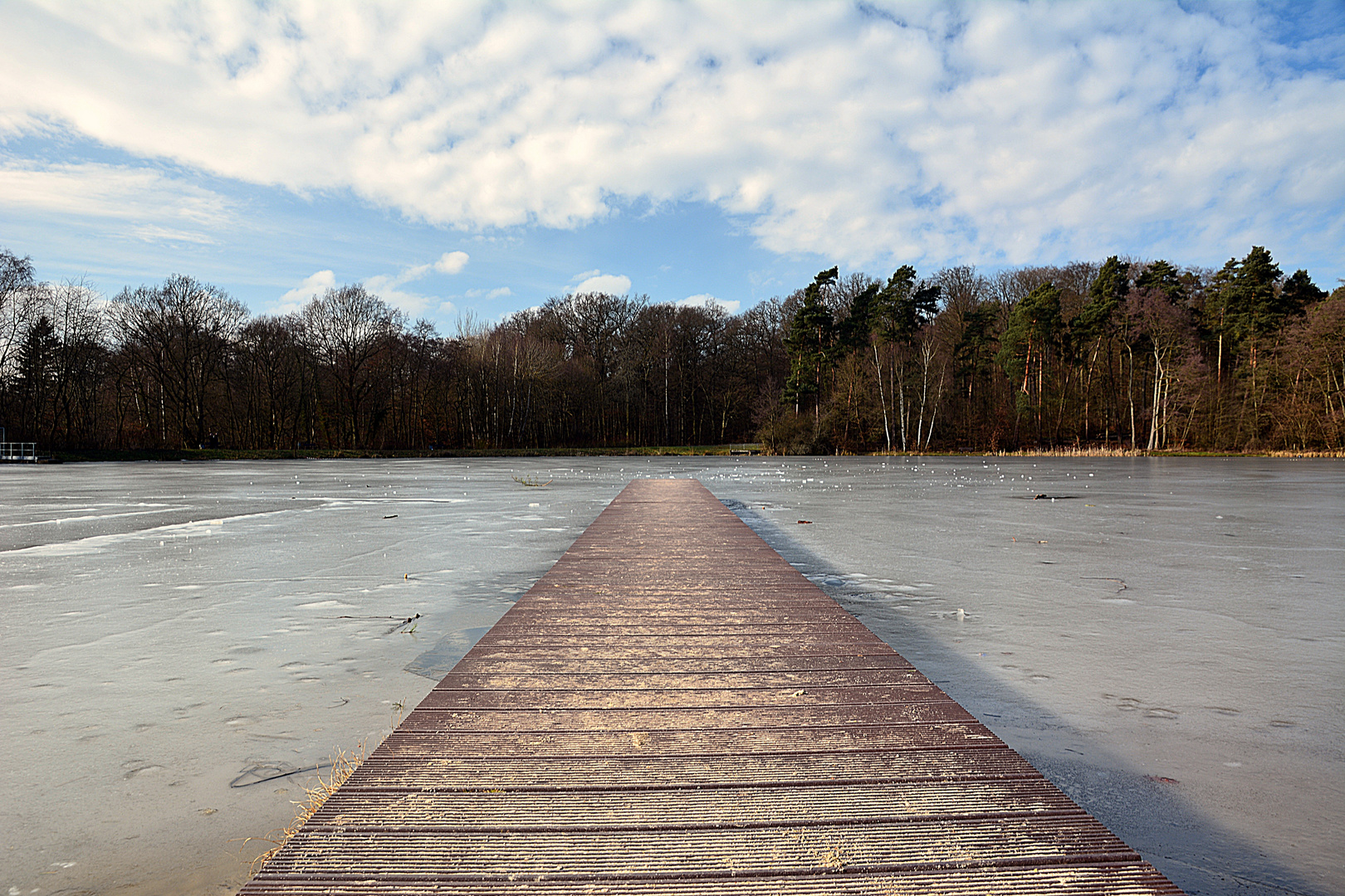 Am Steg im Winter