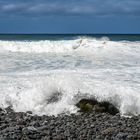 Am Steinstrand von Arco de São Jorge 04