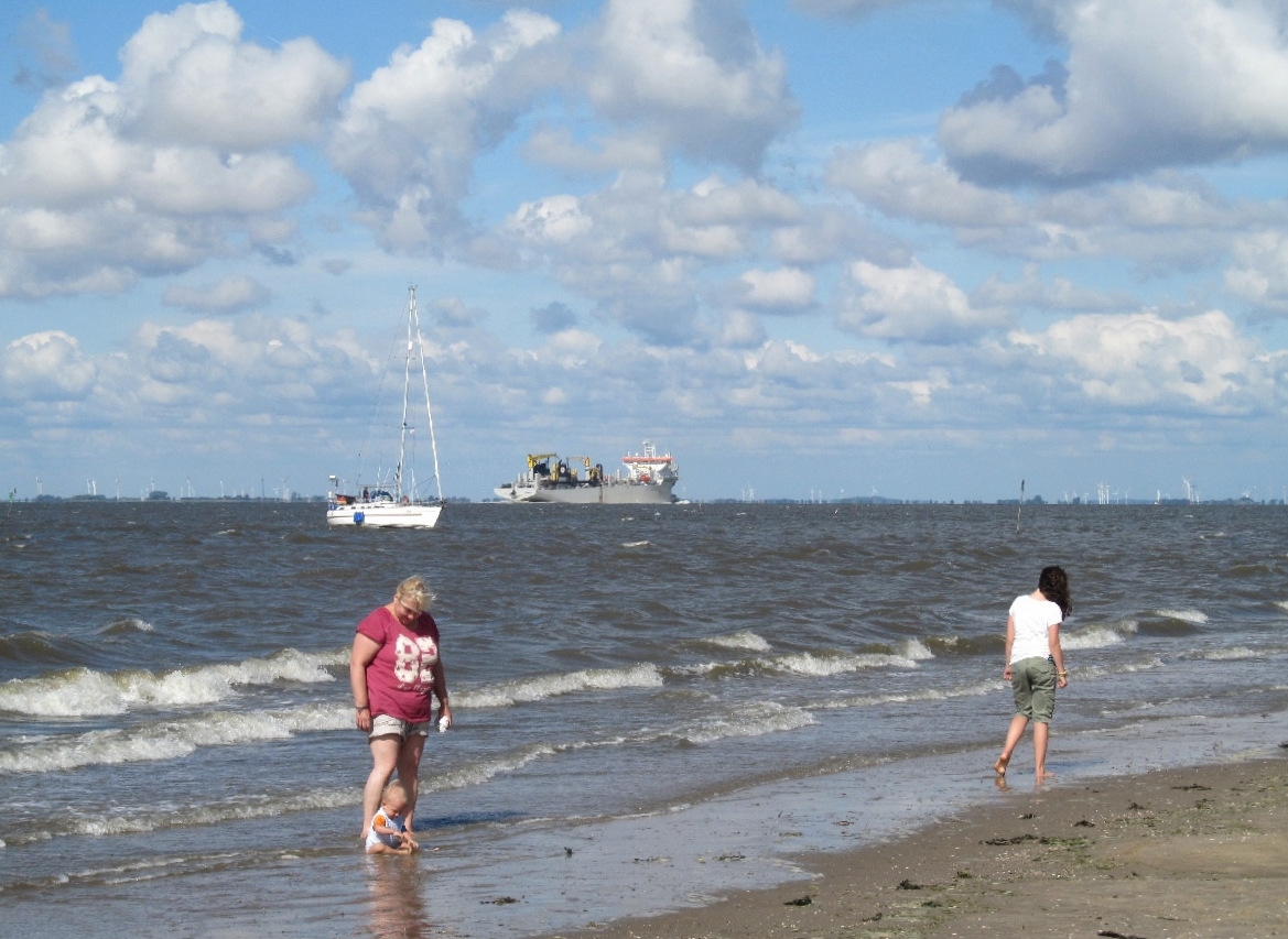 Am Strand in Otterndorf ...