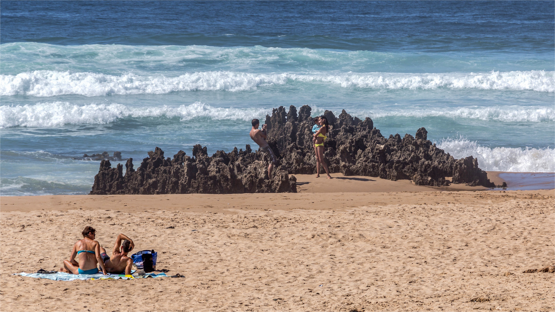 Am Strand und im Wasser viel Platz