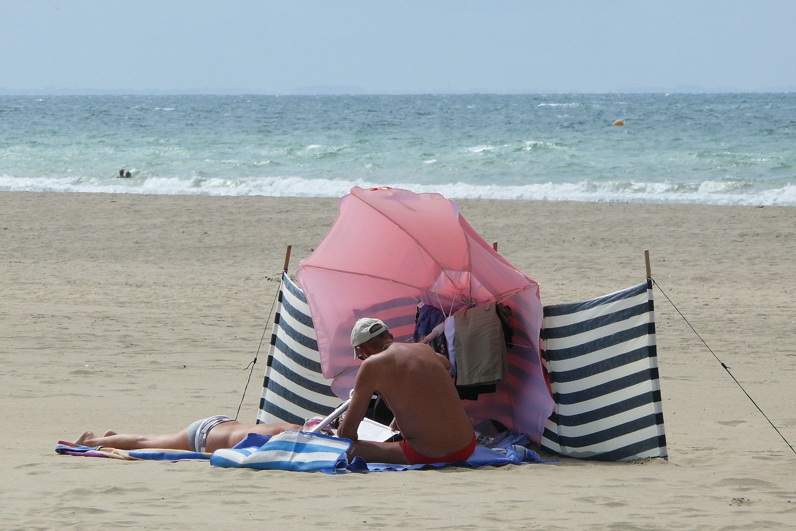 am Strand von Deauville (Normandie) 3