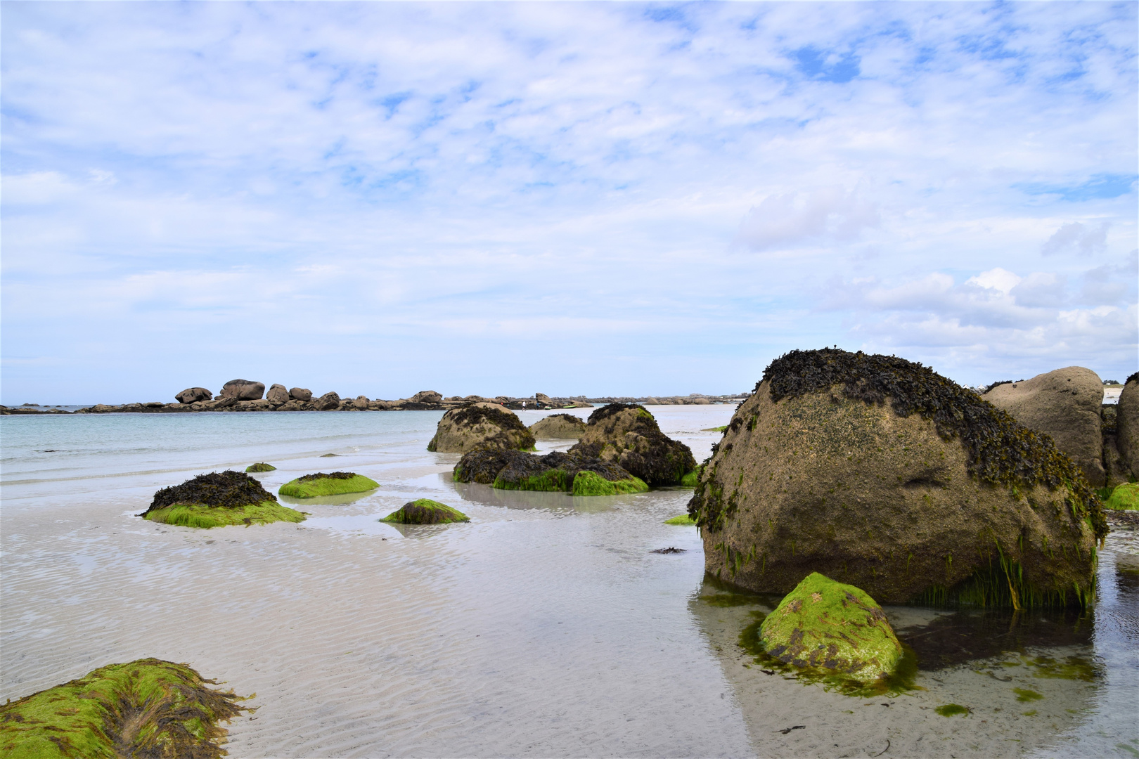 Am Strand von Kerlouan /Bretagne bei Ebbe