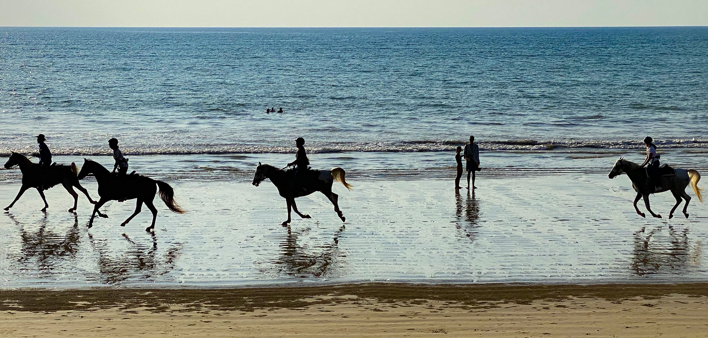 Am Strand von Khao Lak