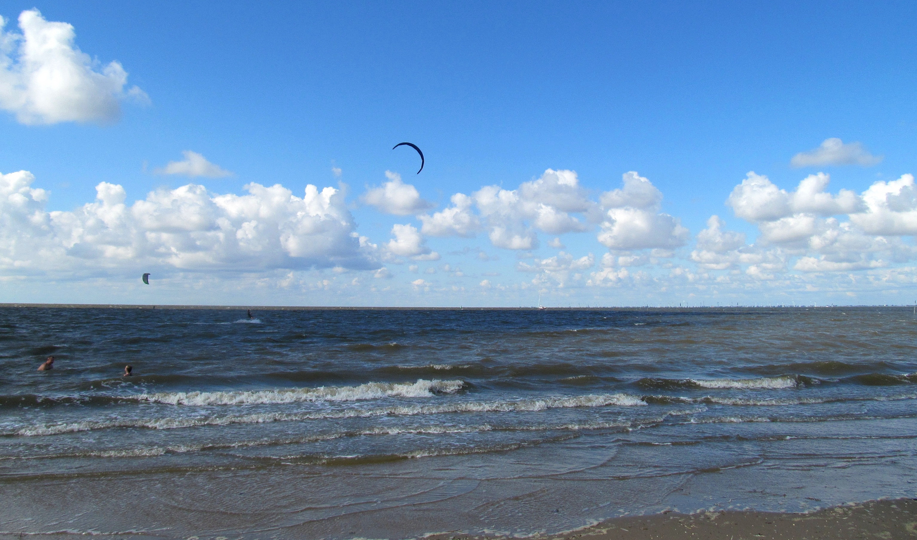 Am Strand von Otterndorf ..