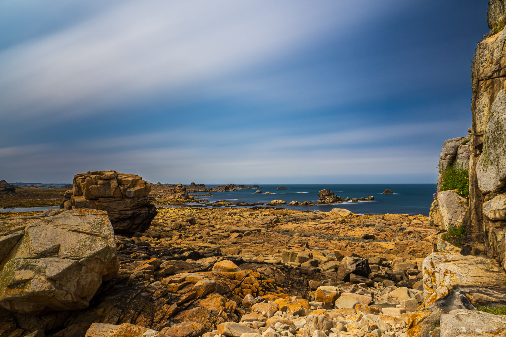 Am Strand von Plougrescant