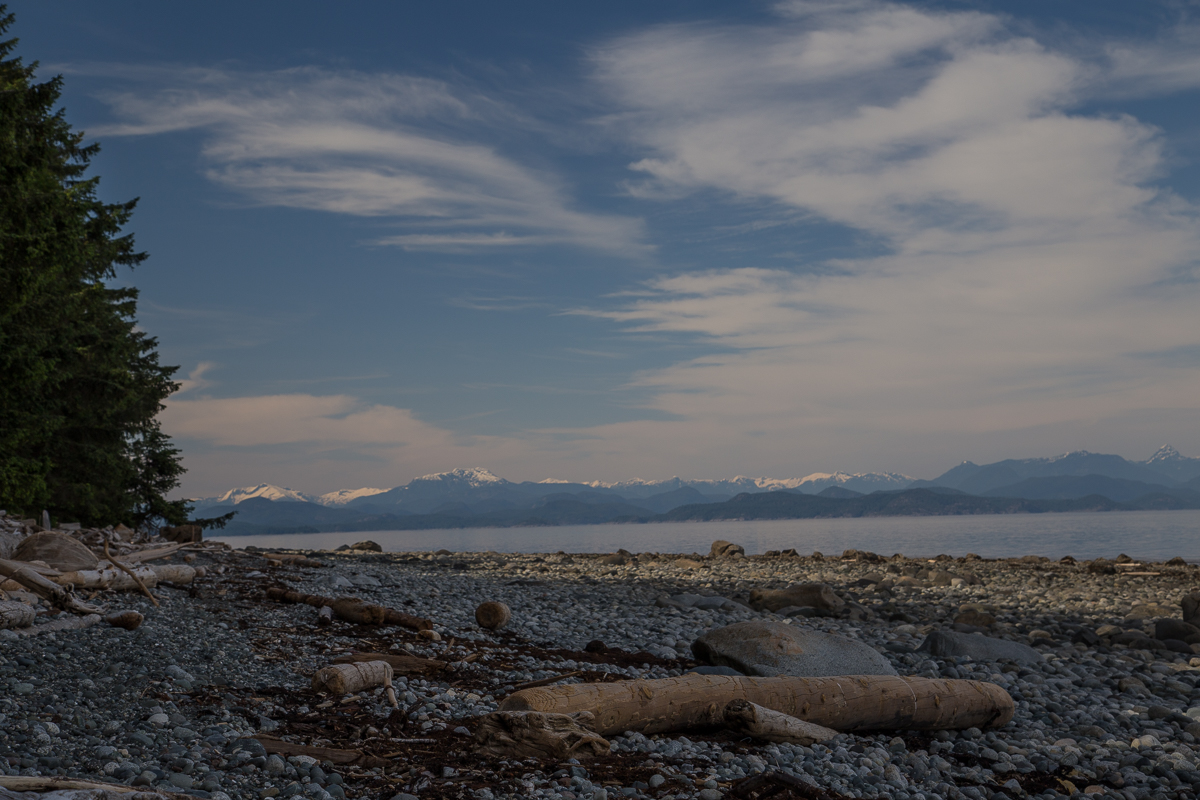 Am Strand von Quadra Island, Kanada