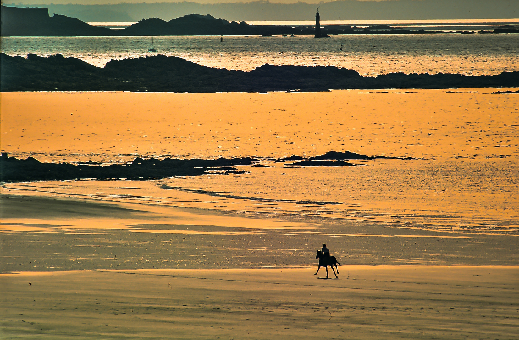 Am Strand von Saint Malo.    ..120_1652