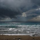 Am Strand von Tekirova / Türkei - Zu Saisonbeginn zeigen sich noch die Tücken des Wetters