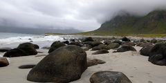 Am Strand von Uttakleiv