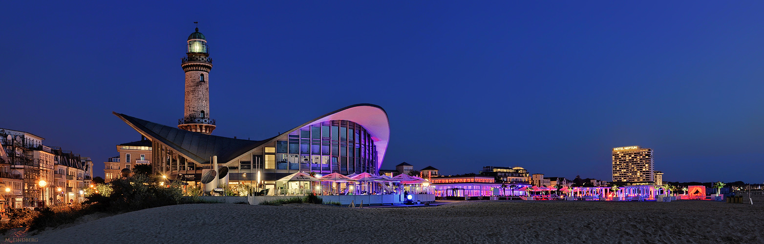 Am Strand von Warnemünde