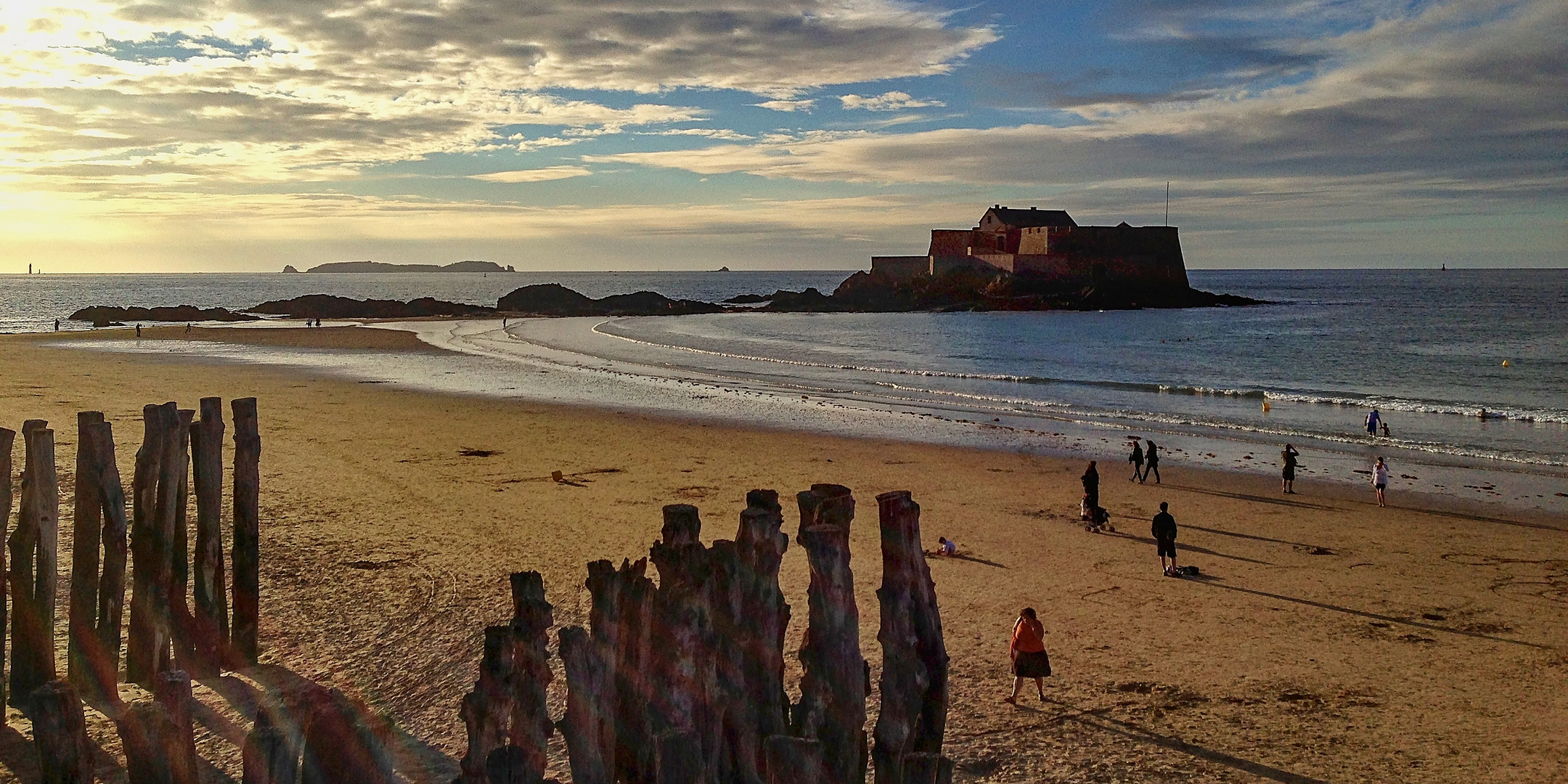 Am Strand vor Saint Malo