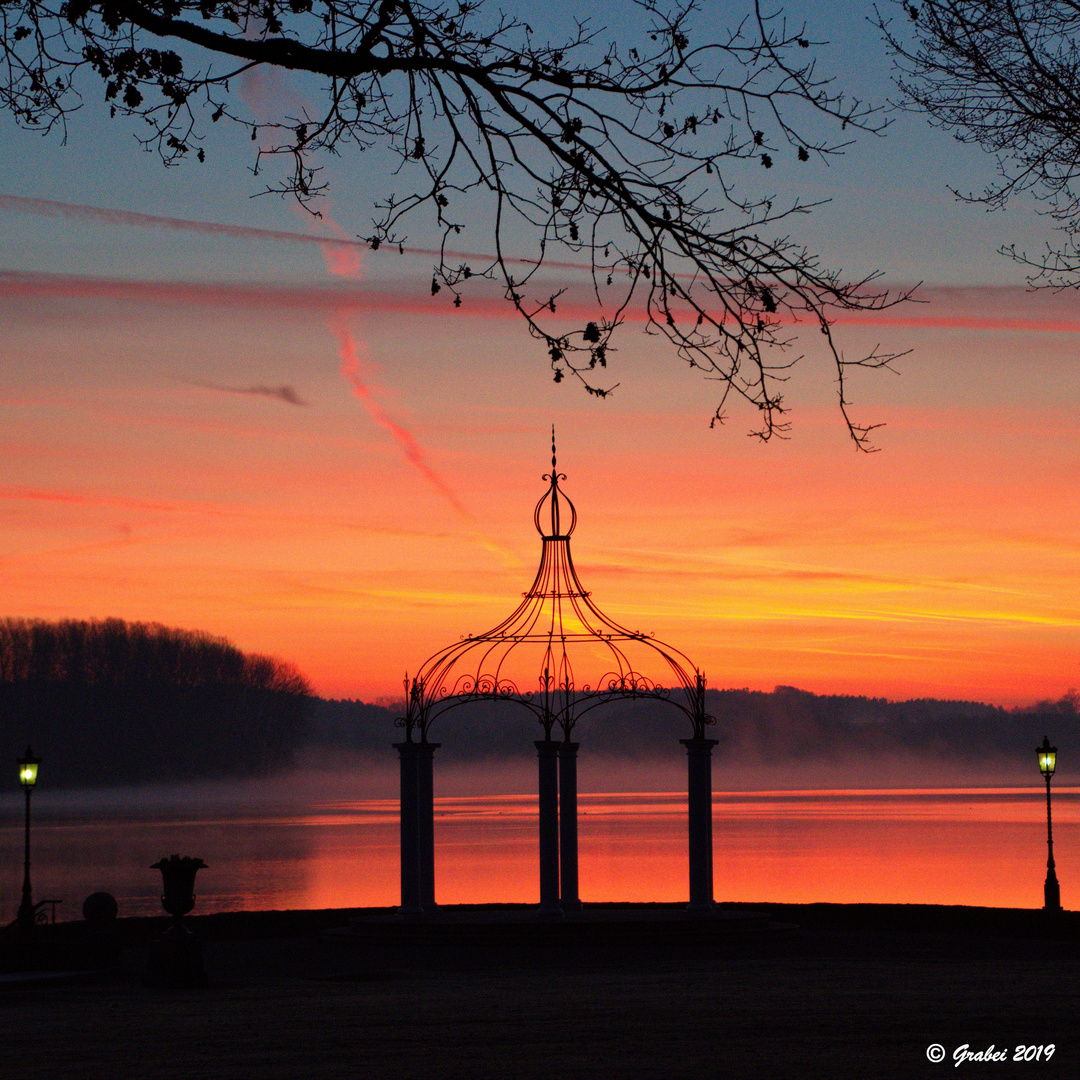 am Strandkurhaus in Waging am See