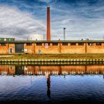 AM TELTOWKANAL IN NEUKÖLLN MIT ETWAS BEA