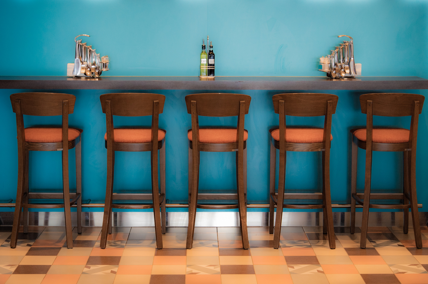 Am Tresen Foto & Bild | architektur, details, bar Bilder ...
