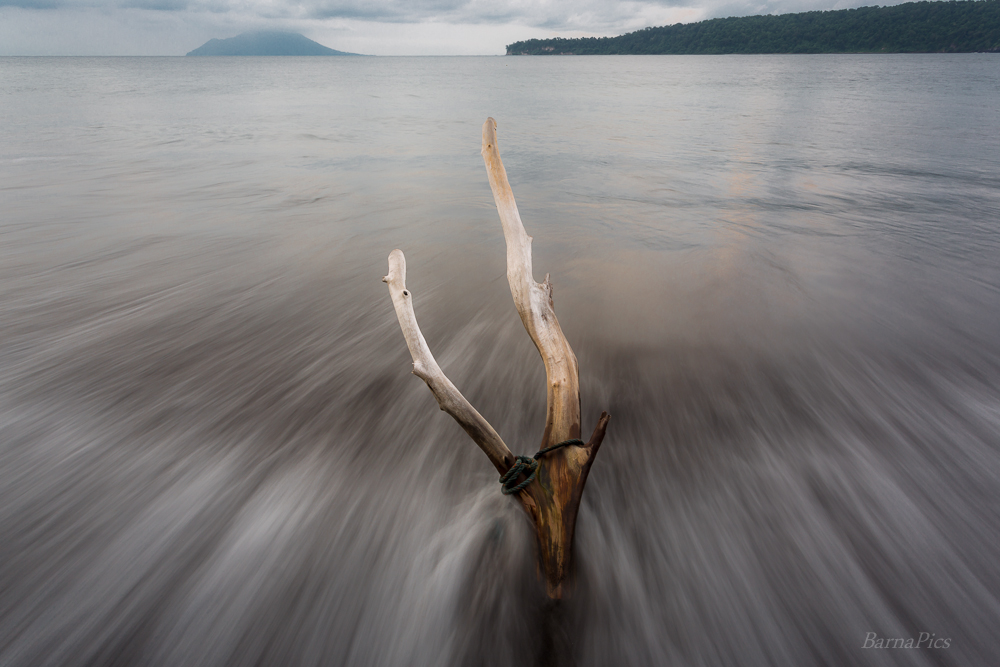 [°°° Am Ufer des Anak Krakatau °°°]