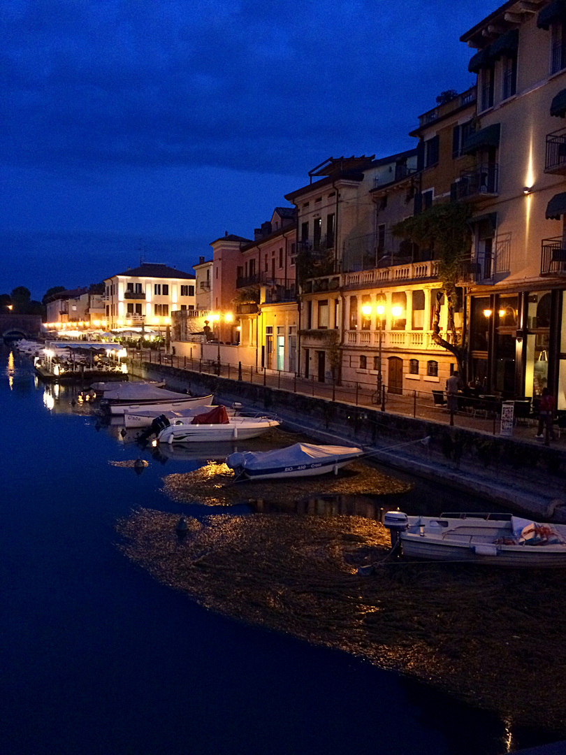 Am Ufer von Peschiera del Garda